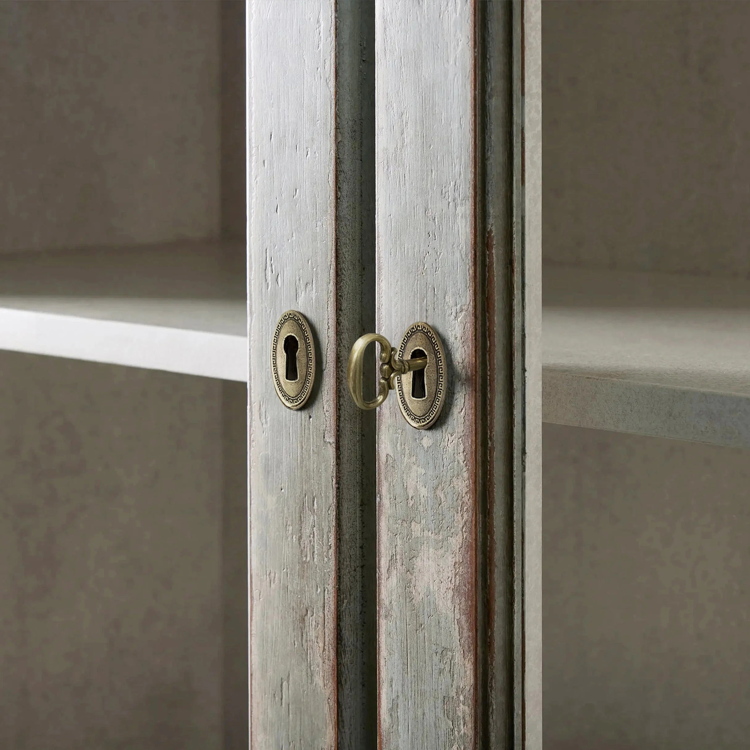 Weiße Eiche Serenity Arc Glass Cabinet