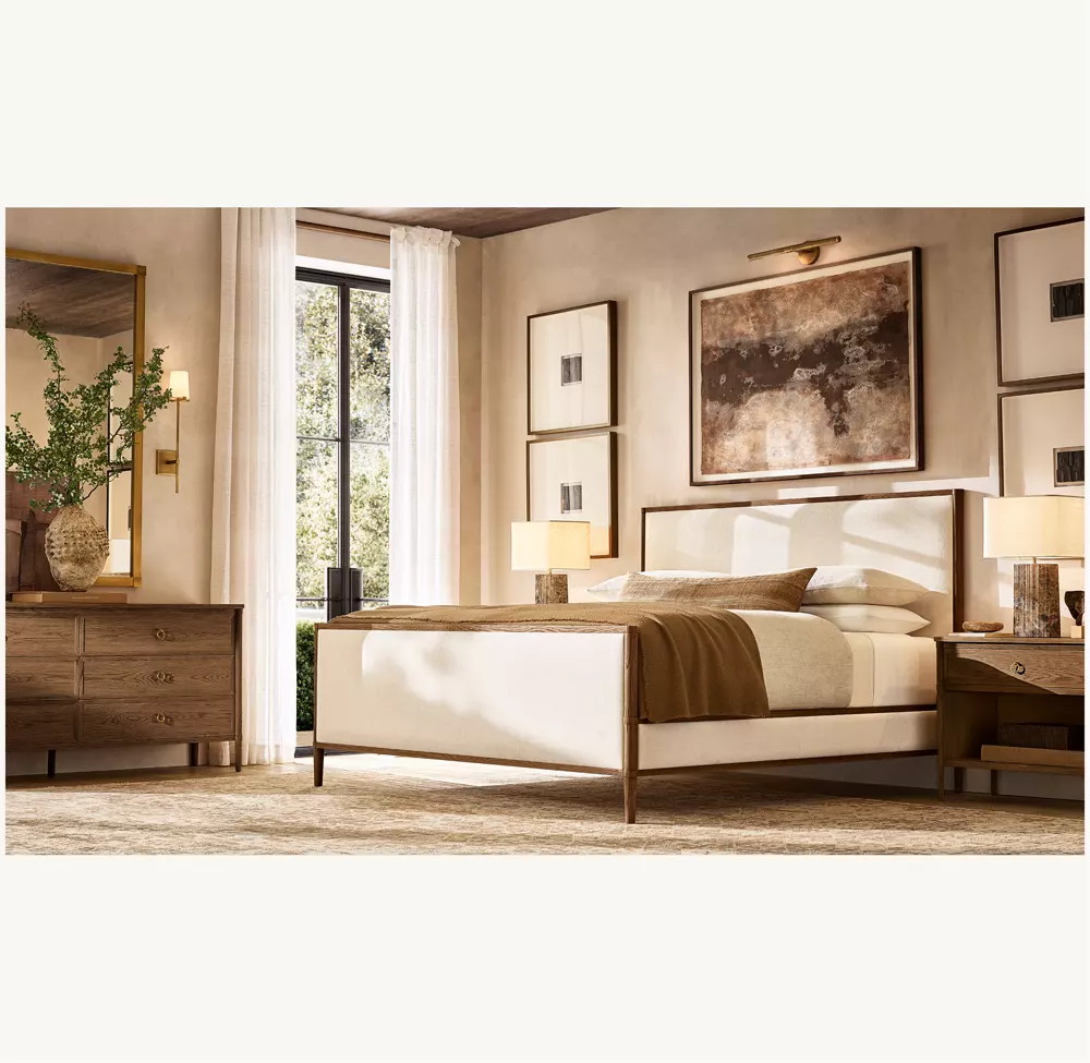 Gemusterte Kommode mit sechs Schubladen aus weißer Eiche