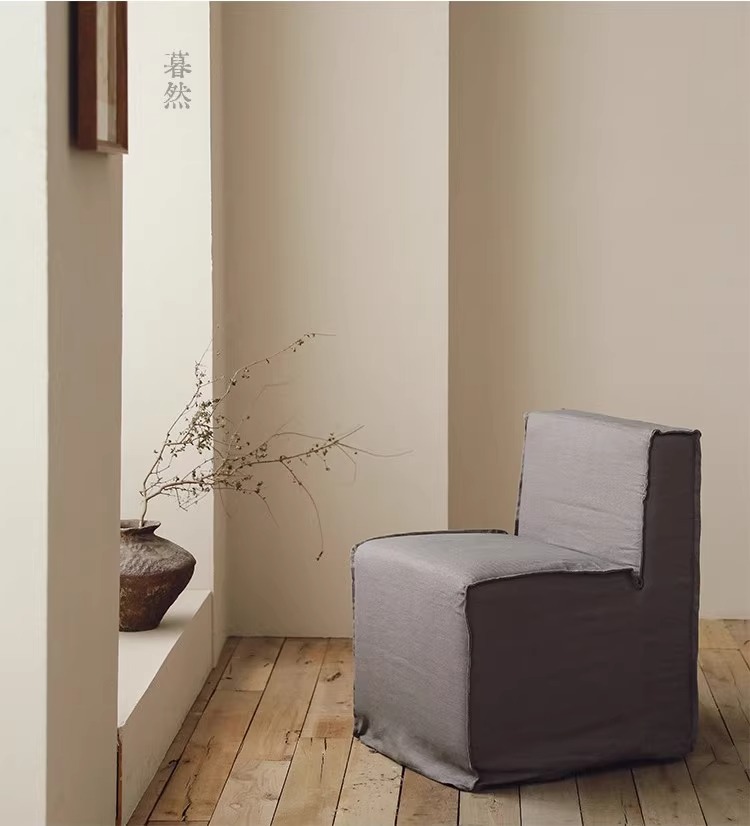  Raumkompatible Sofa mit geringer sättigender Sättigung