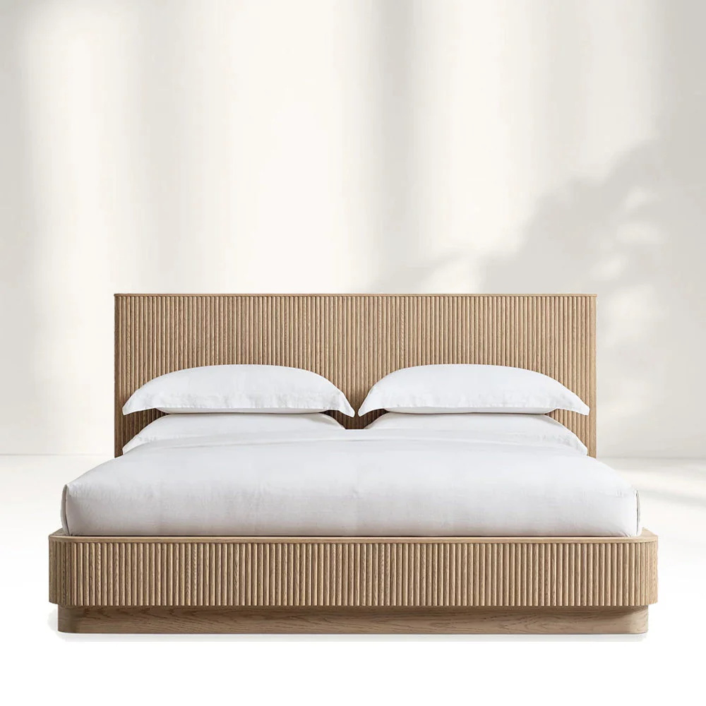 Vertikal - gerilltes Kopfteil Holzbett