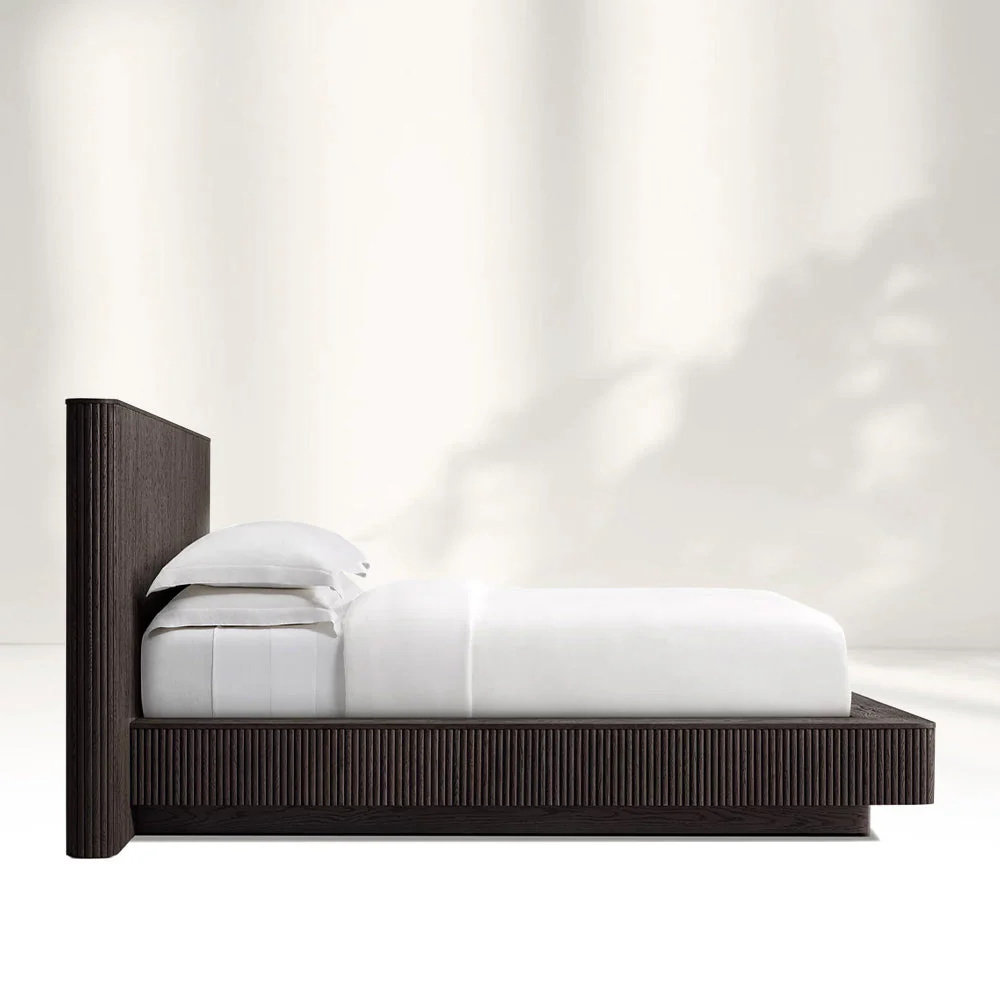 Zeitgenössisches natürliches Bett