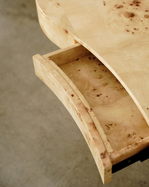 Stämmiger Schreibtisch