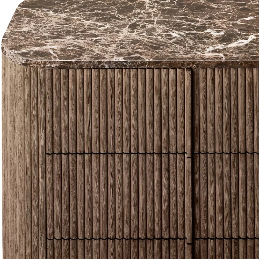 Brauner Eichen-Sideboard