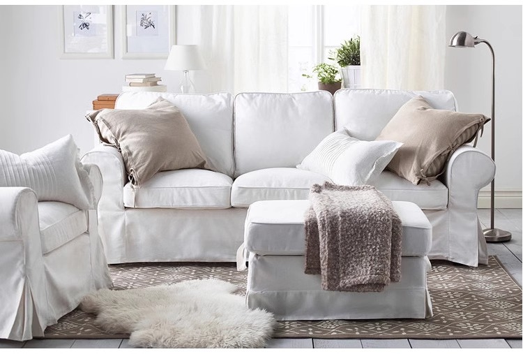 Abnehmbares und waschbares weißes Sofa