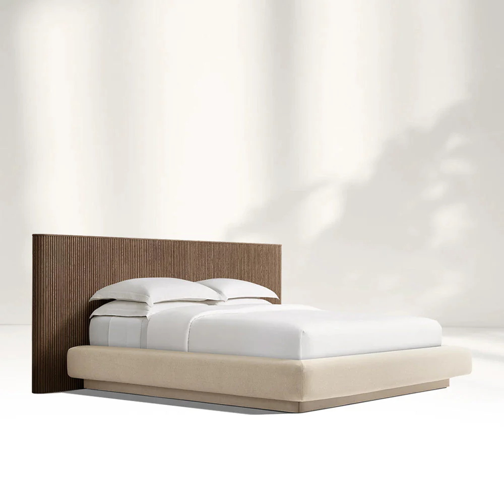 Erweiterter Holzbettrahmen mit Stoffbasis