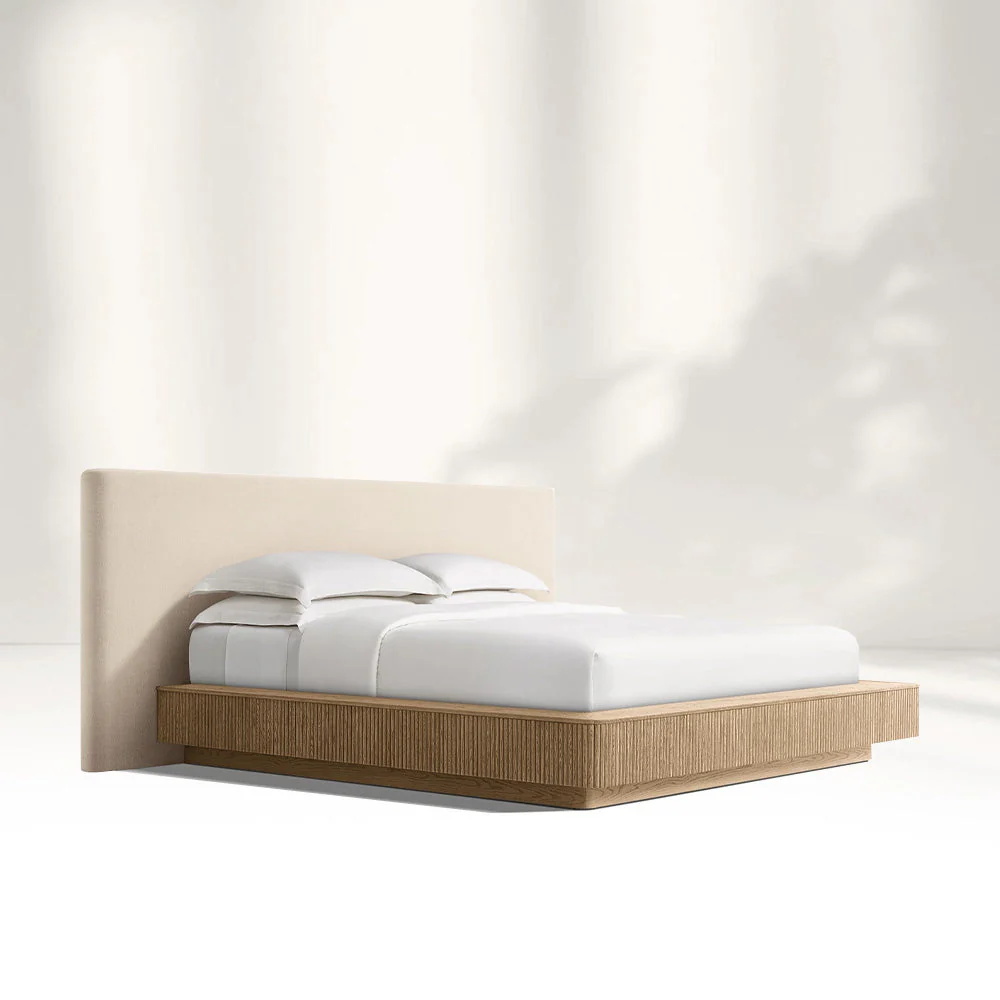 Erweiterter Holzbettrahmen mit Stoffbasis