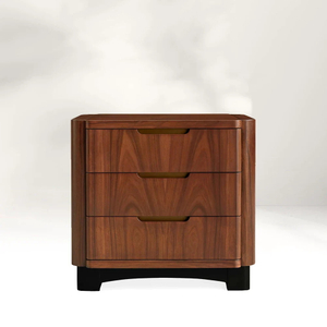 Eiche Walnussfarbene Drei-Drawer-Nachttisch