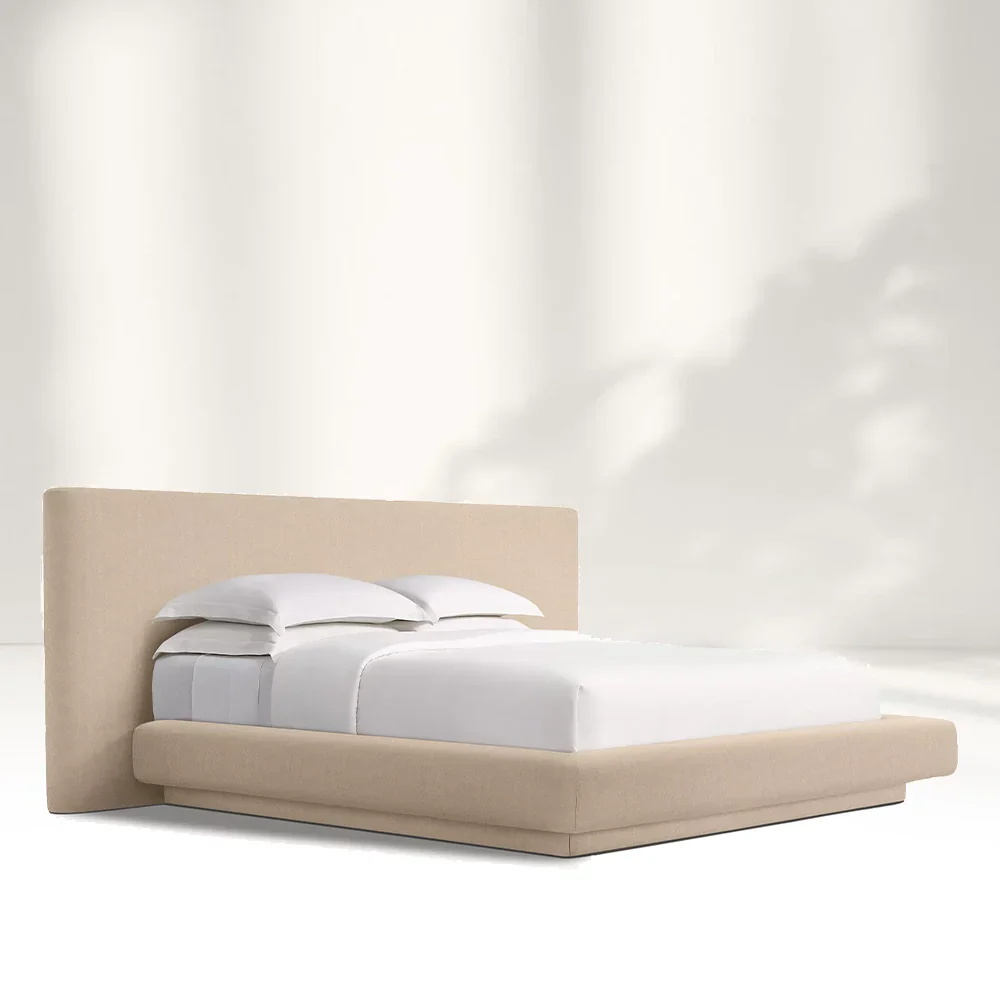 Zeitgenössisches weiches strukturiertes beige Bett